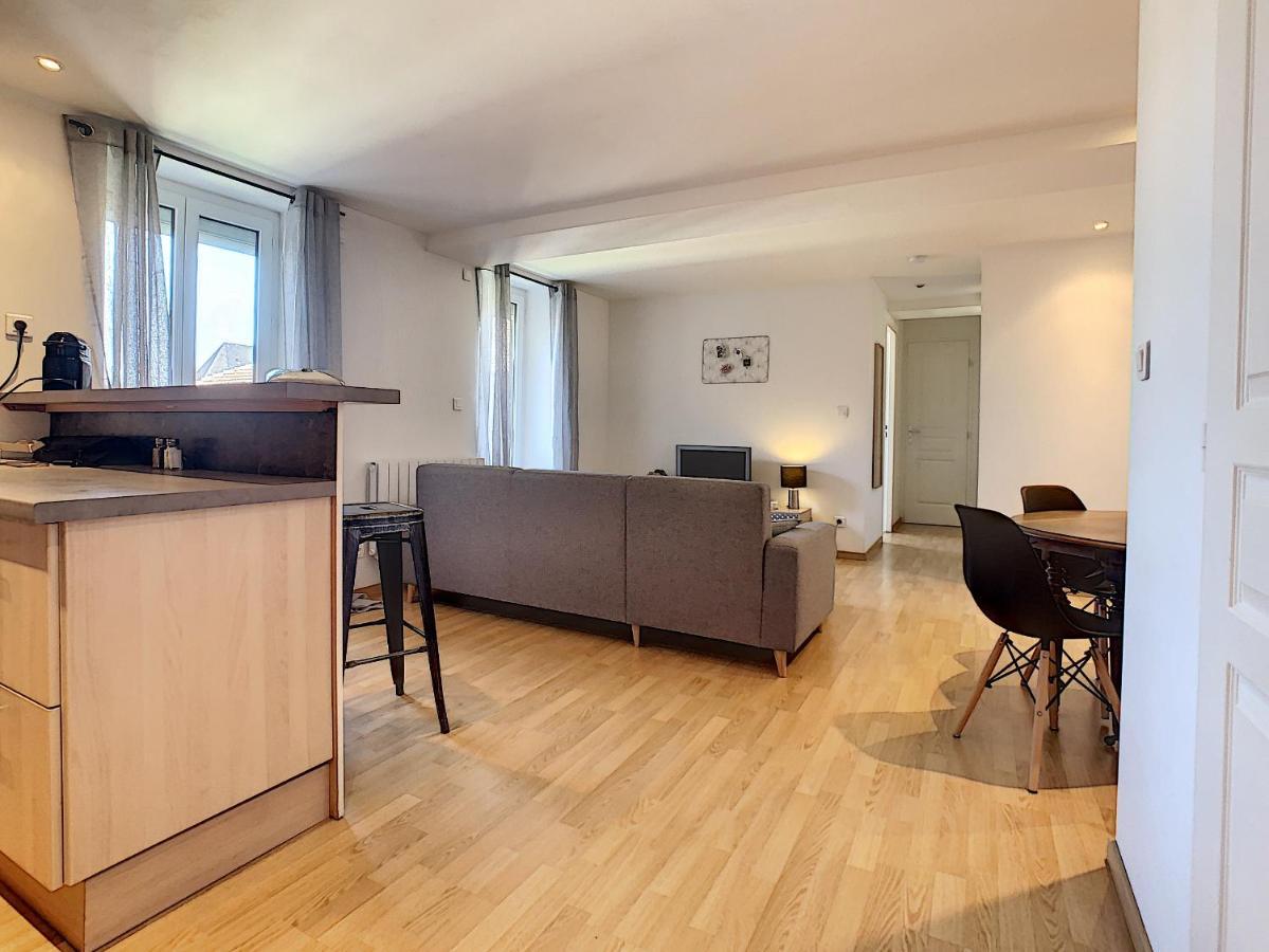 Bourgoin-Jallieu Appartement Les Augustins Exterior foto