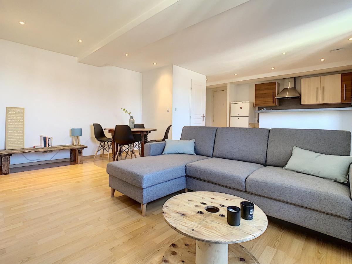 Bourgoin-Jallieu Appartement Les Augustins Exterior foto